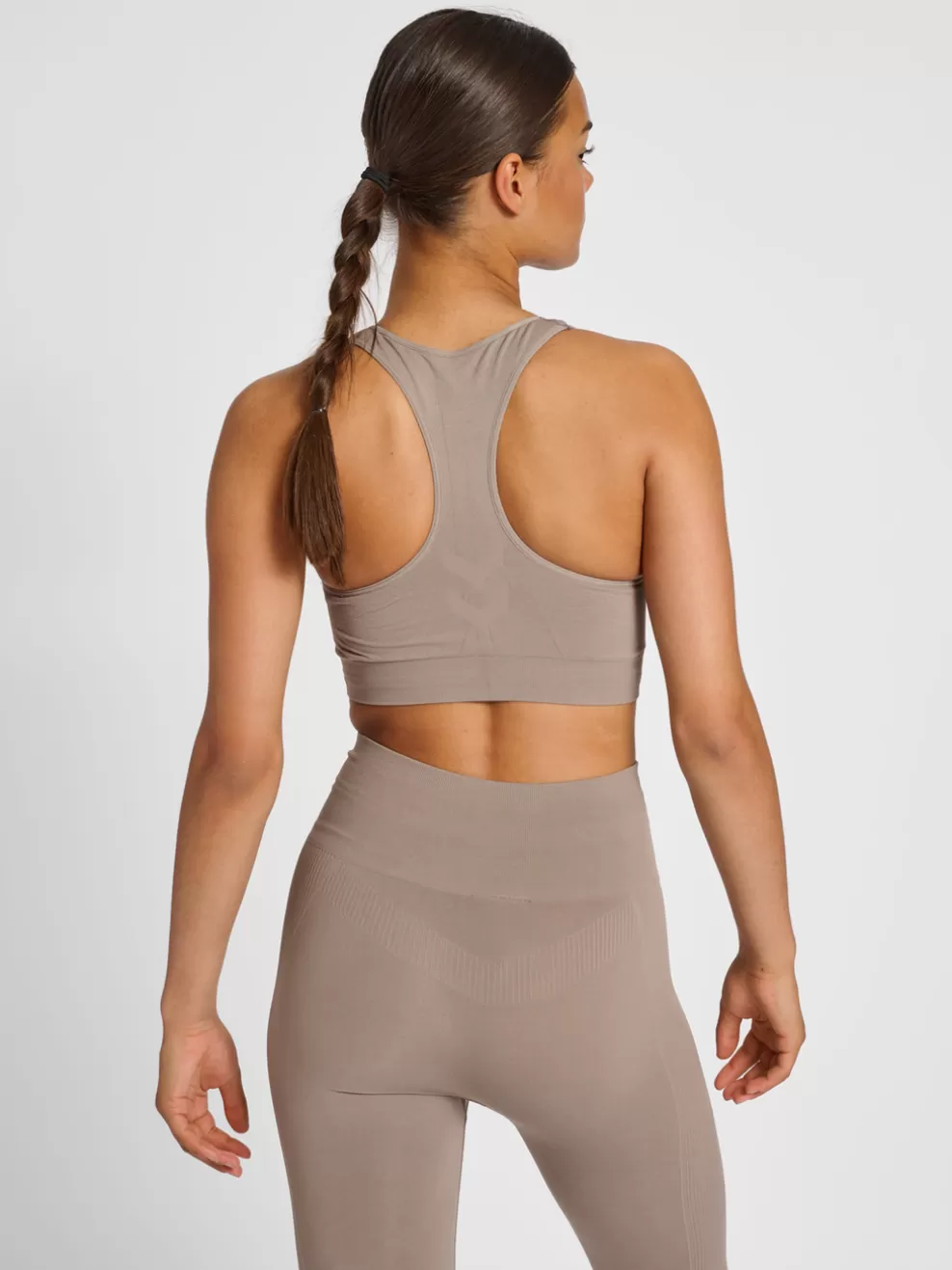 hmlTIF SEAMLESS SPORTS TOP*hummel Discount