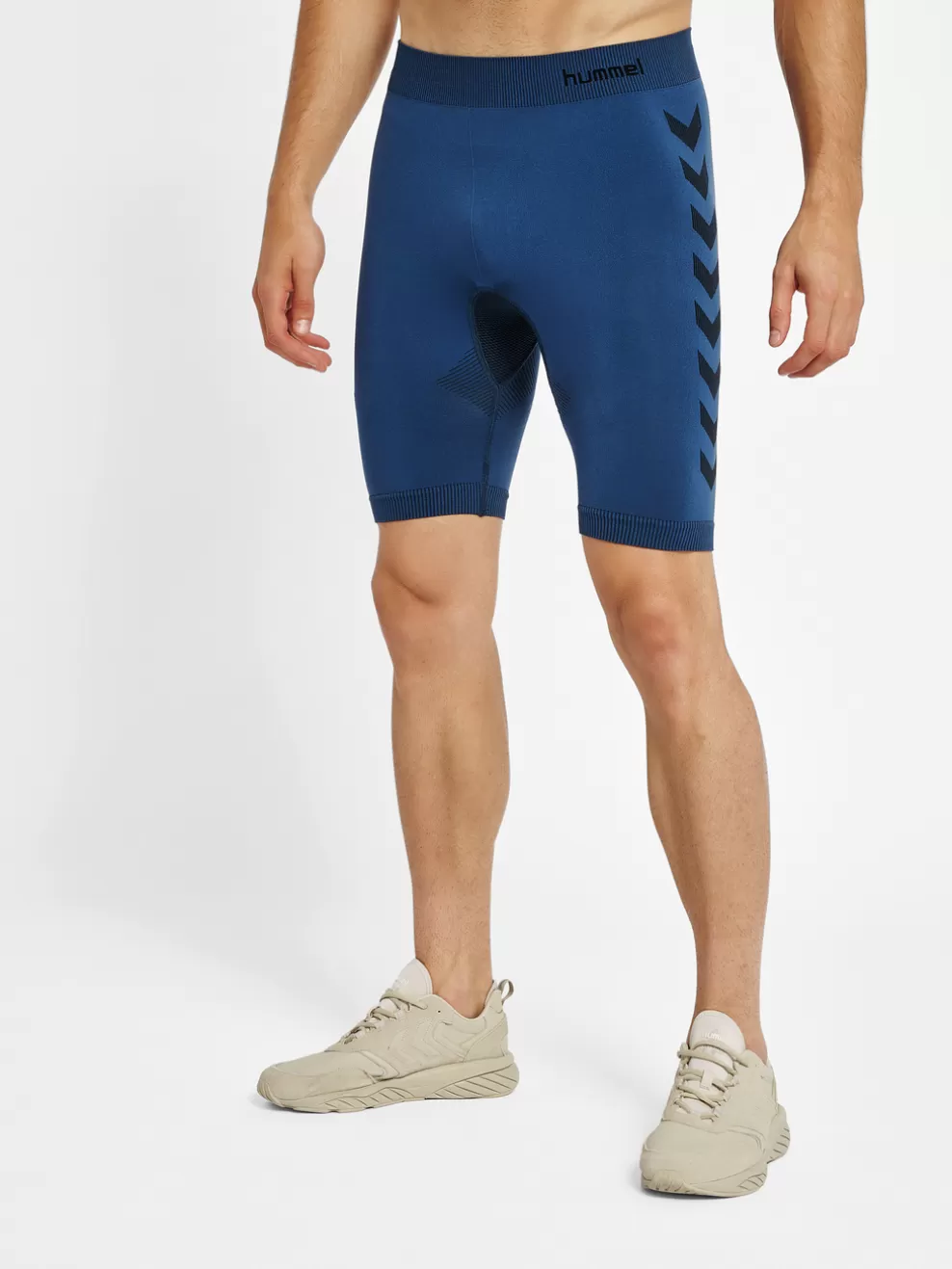 FIRST SEAMLESS TR SHT TIGHTS*hummel Online