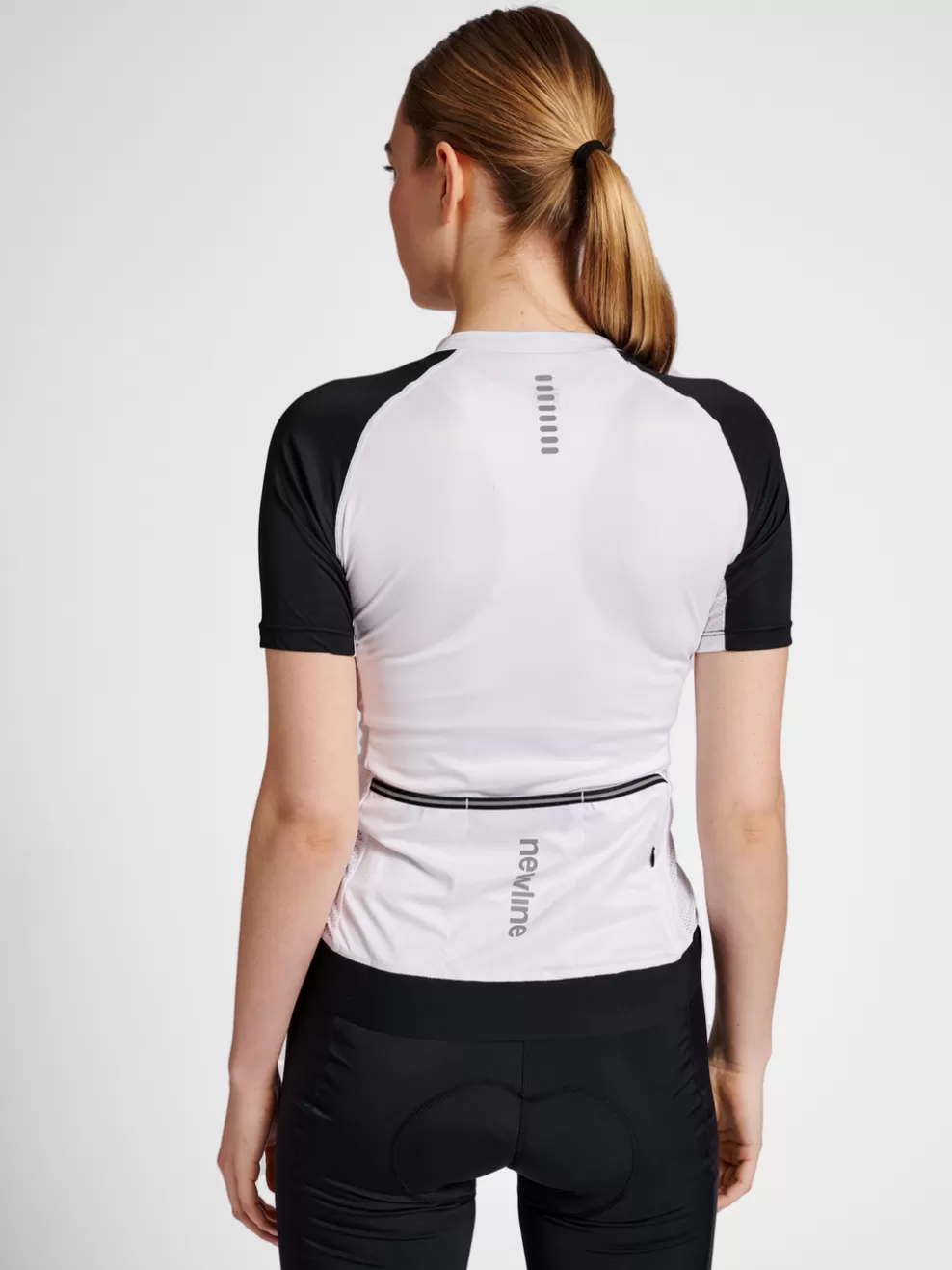 WOMENS CORE BIKE JERSEY*hummel New