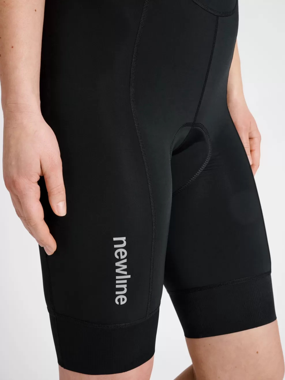 WOMENS CORE BIKE PANEL BIB SHORTS*hummel Sale