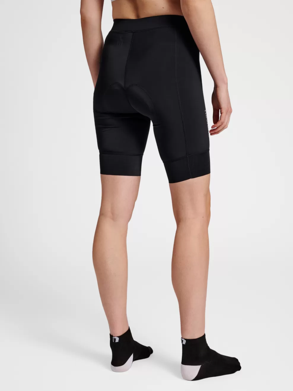 WOMENS CORE BIKE PANEL SHORTS*hummel Fashion