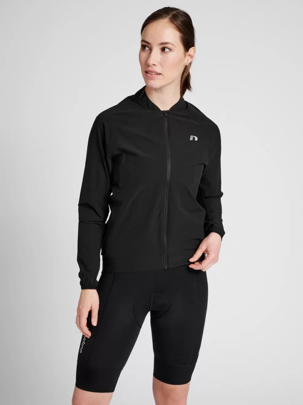 WOMENS CORE BIKE THERMAL JACKET*hummel Clearance